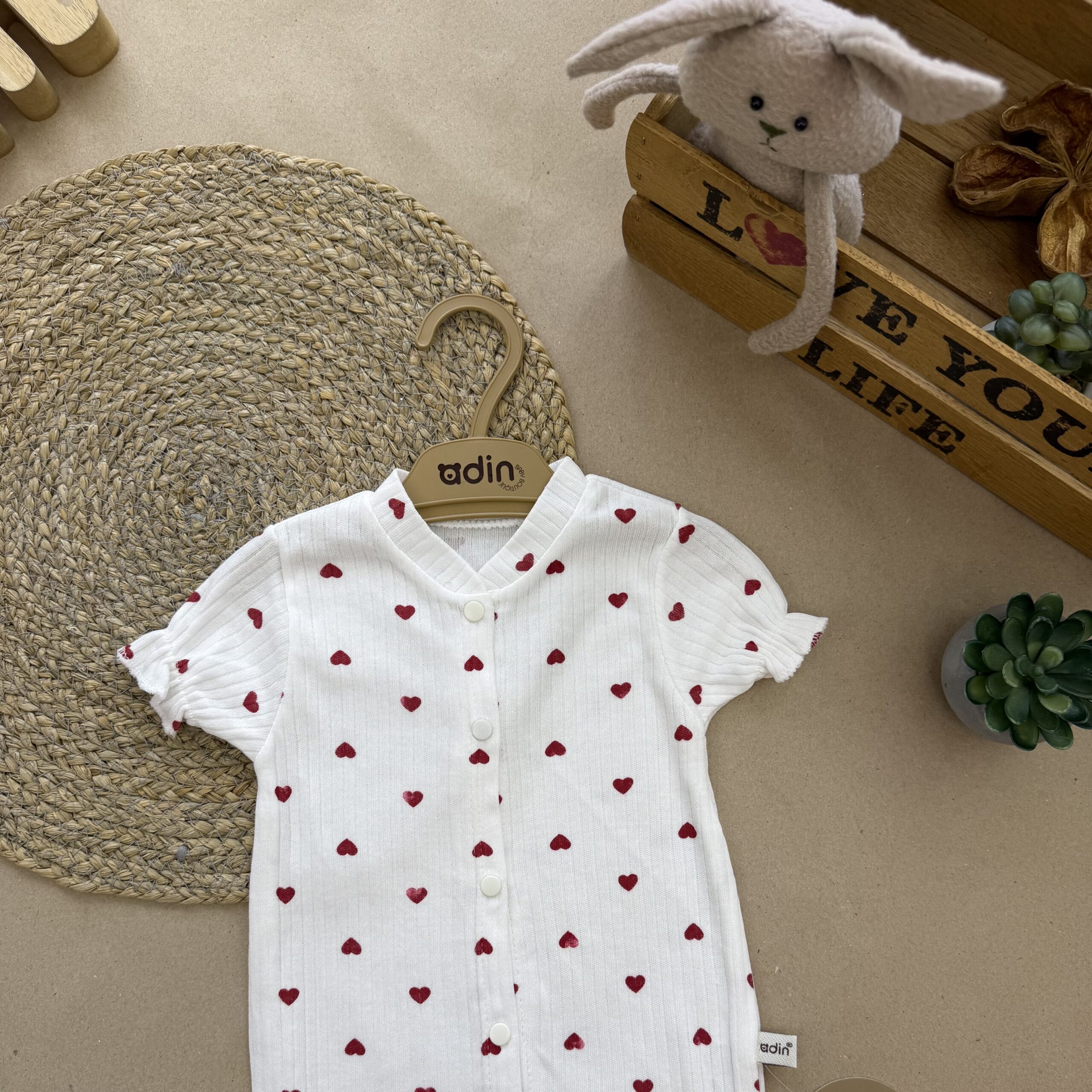 Трикотажний пісочник білий з сердечками